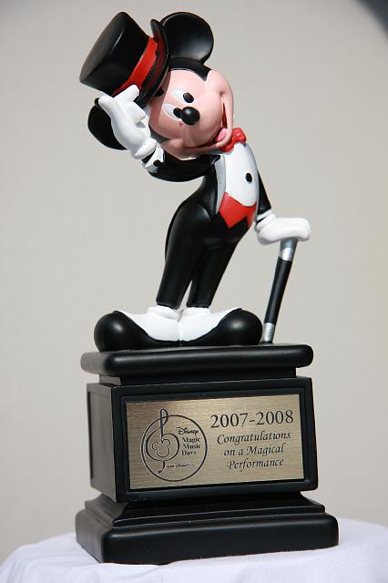 file0016.jpg - Our trophy from Magic Kingdom Concert