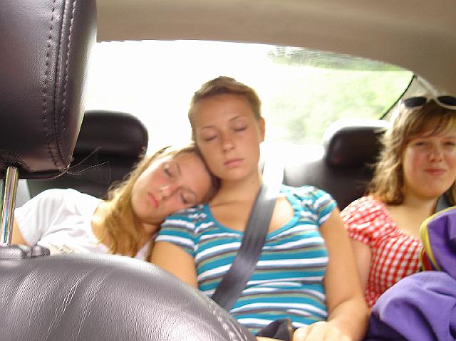 DSC04388.JPG - Tired after the river trip