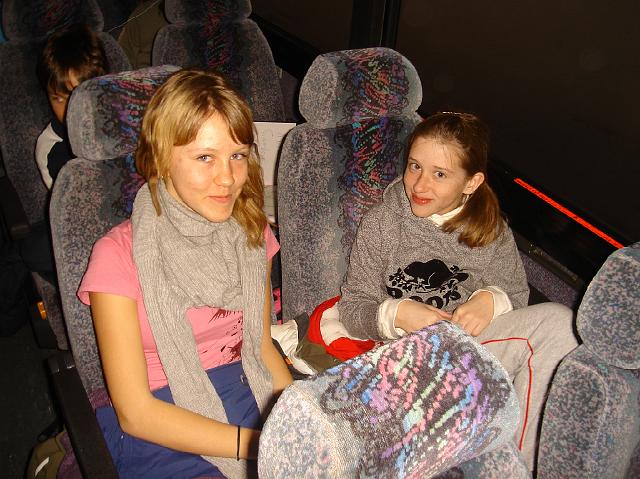 file0009.JPG - Alisha and Aga ...mmmmm.....:)
