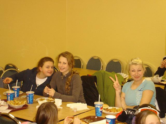 file0022.JPG - Kasia, Natalia and Misia are so happy!!!!!